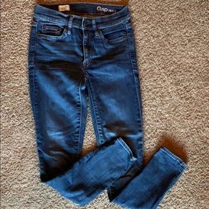 Gap resolution true skinny jeans